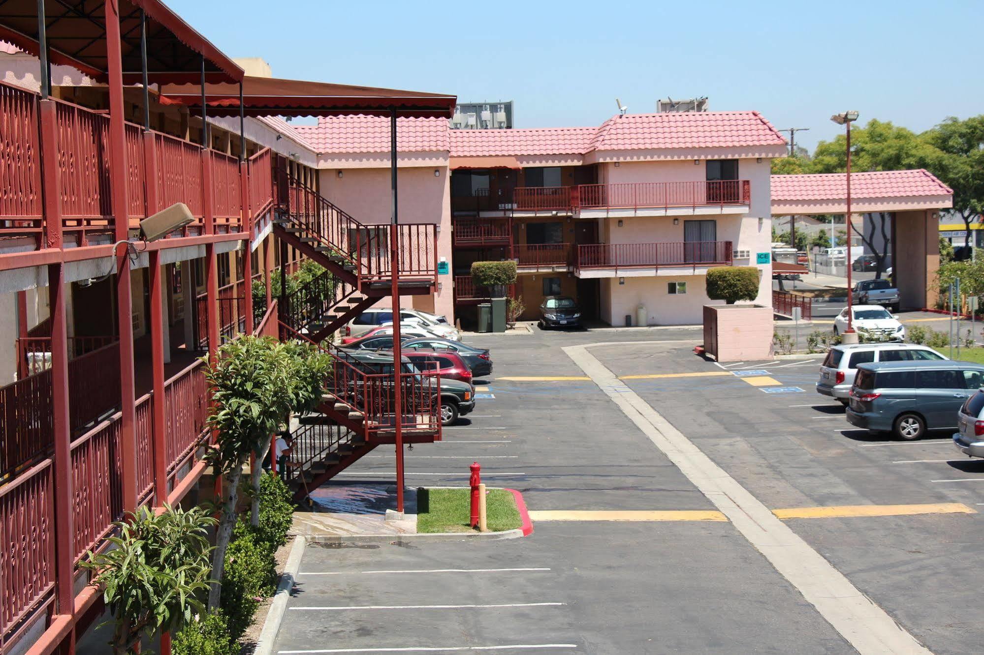 Budget Inn Anaheim/Santa Ana Ngoại thất bức ảnh